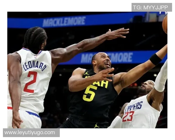 小卡季前赛表现出色砍下35分与队友重聚感到非常开心