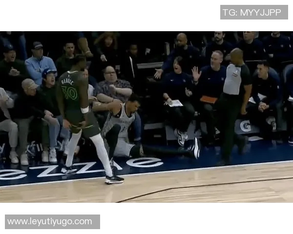 文班面对兰德尔防守挑战如同早年KD对抗托尼阿伦的艰难时刻 文班面对兰德尔防守挑战如同早年KD对抗托尼阿伦的艰难时刻